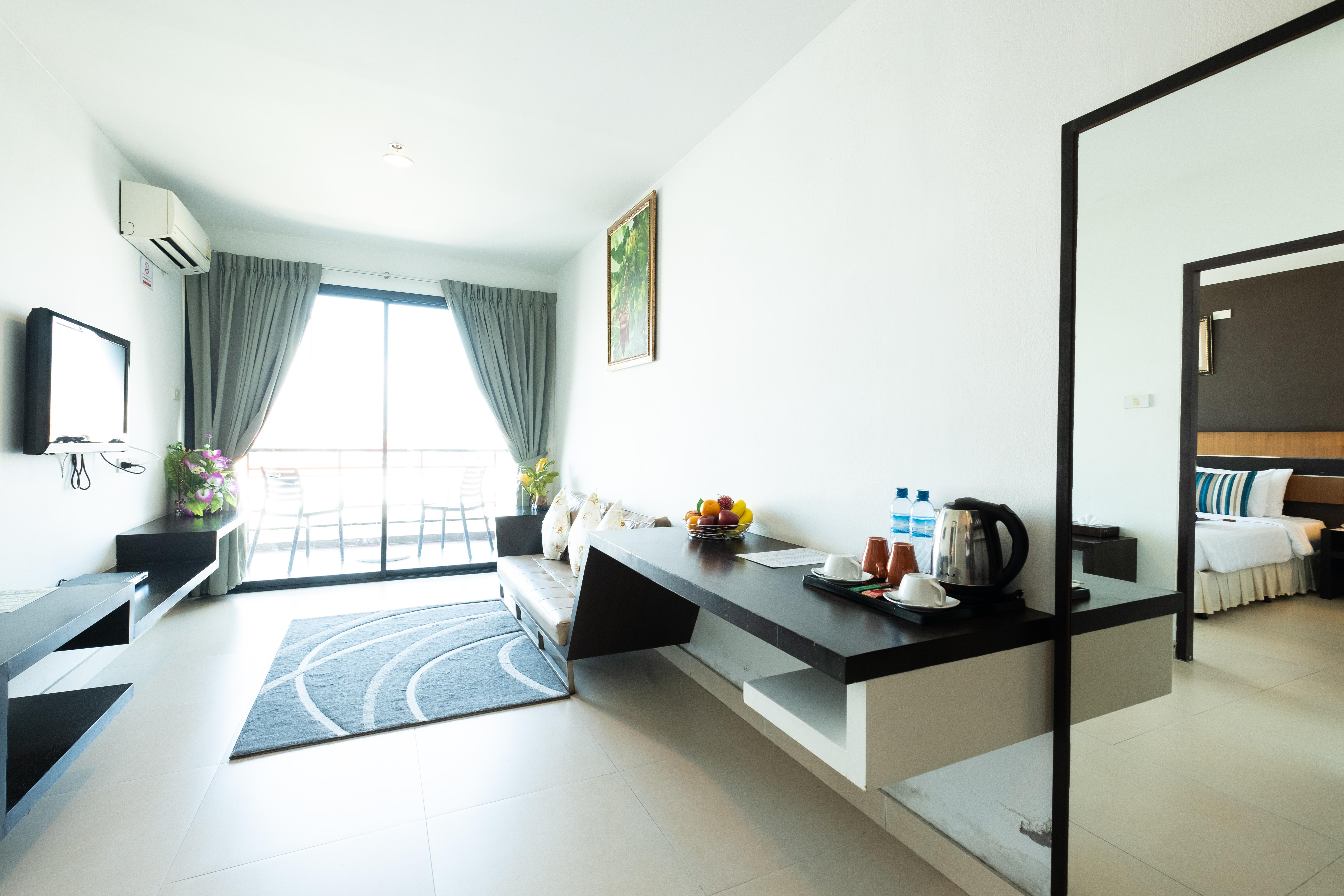 Vogue Pattaya Hotel Extérieur photo