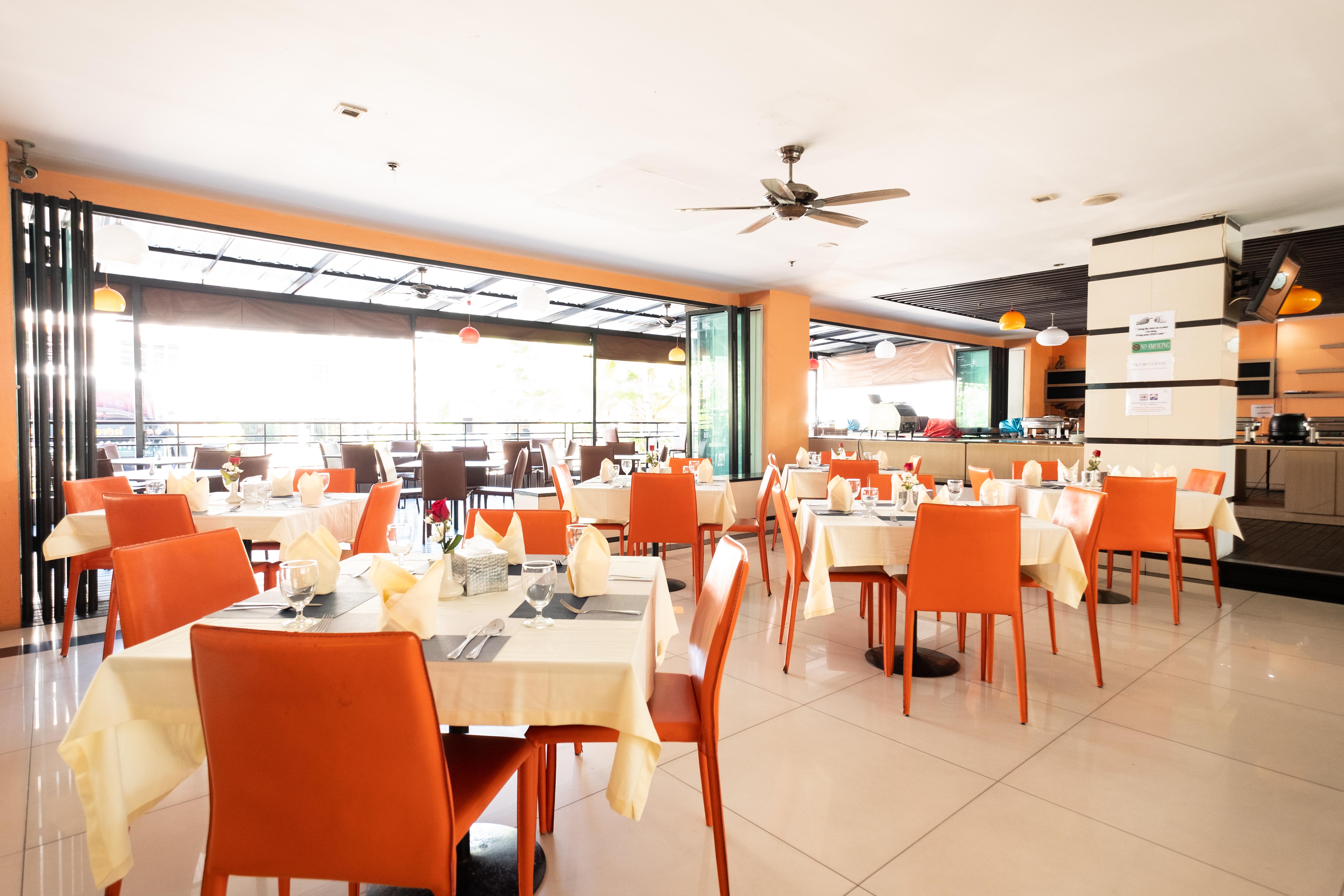 Vogue Pattaya Hotel Extérieur photo