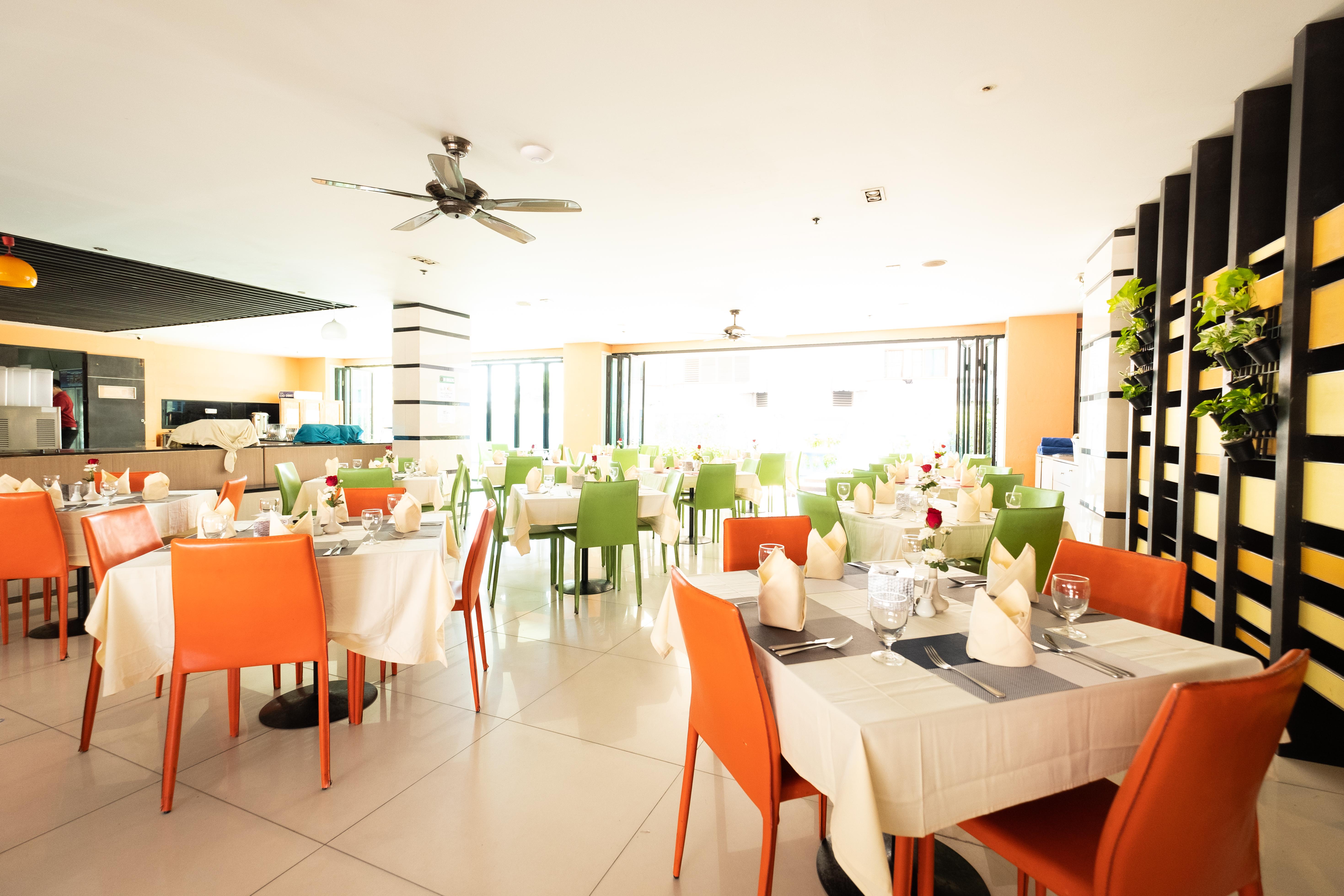 Vogue Pattaya Hotel Extérieur photo