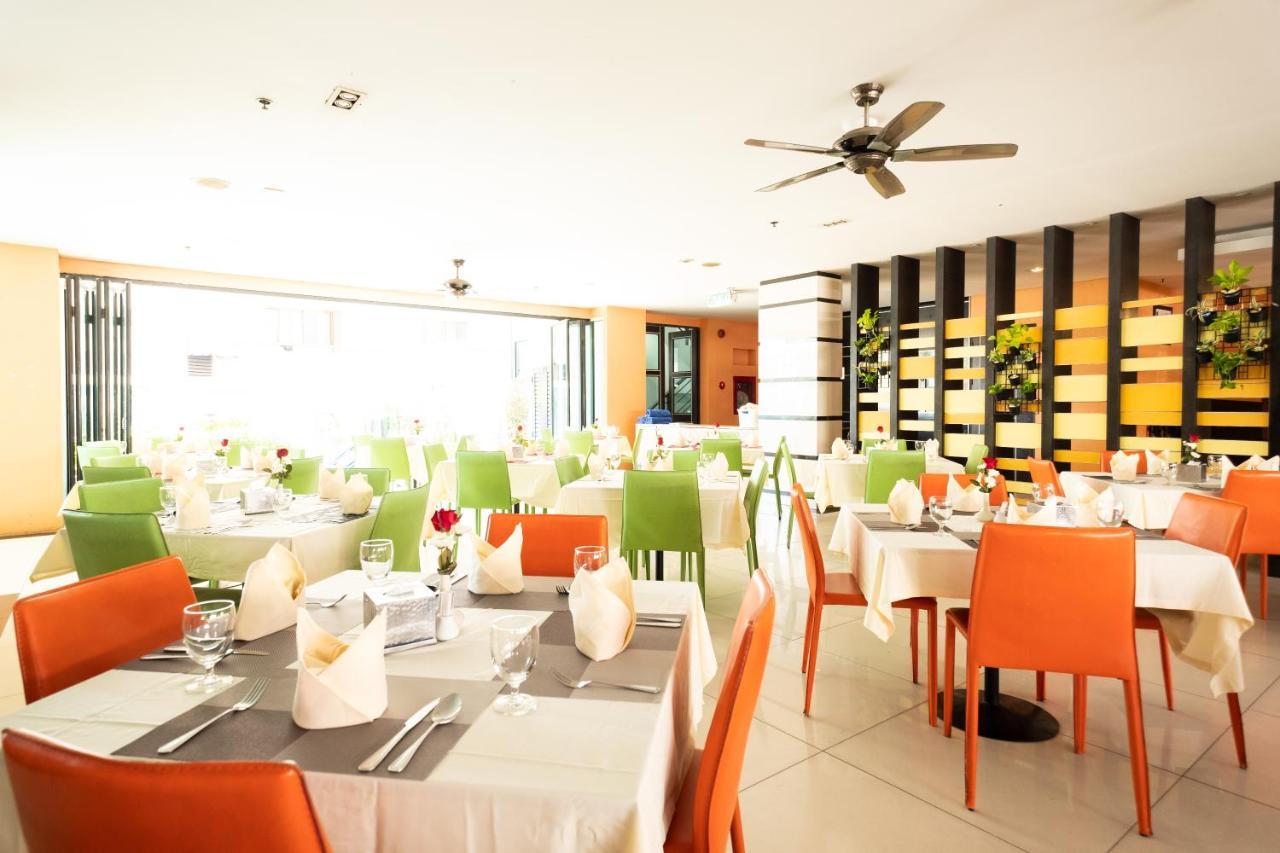 Vogue Pattaya Hotel Extérieur photo